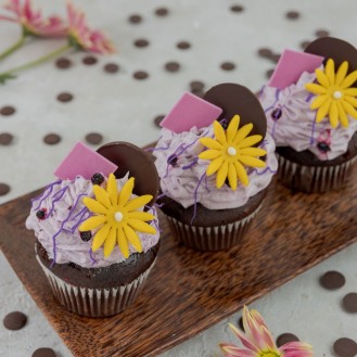 Blueberry chocolate cupcake